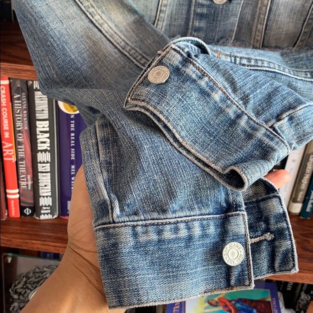 GAP Cropped Cut Off Jean Jacket - Picture 7 of 7